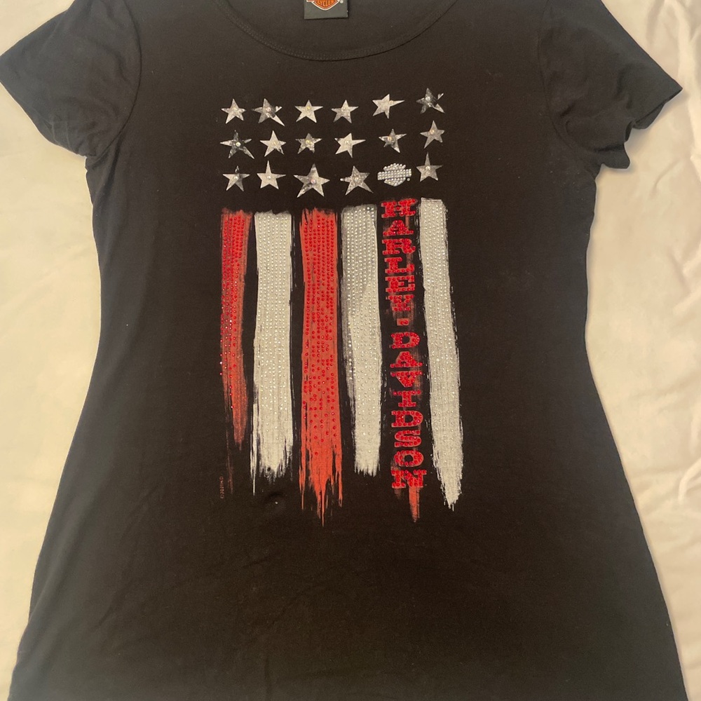 Harley-Davidson Black Tee with Red and White Graphic